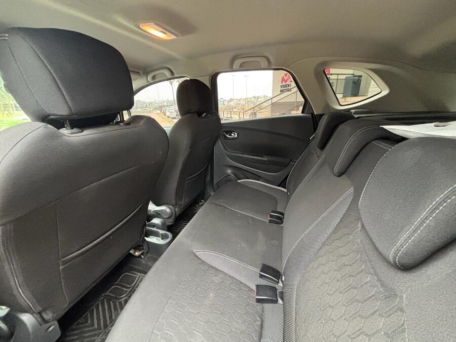 RENAULT CAPTUR 2.0 ZEN. Recibo vehículos de menor y mayor valor.