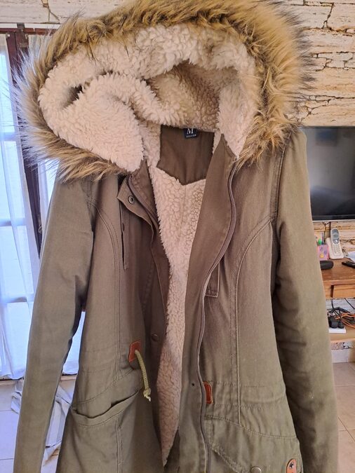 PARKA TALLE M $15000