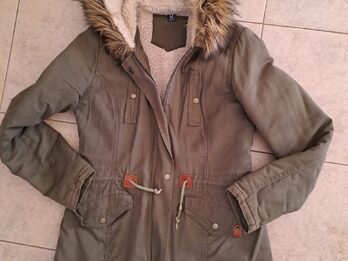 PARKA TALLE M $15000