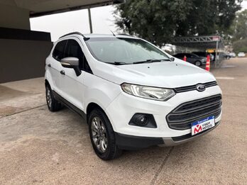 FORD ECO SPORT 1.6 FREESTYLE. Recibo vehículos de menor y mayor valor.