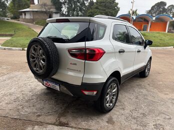 FORD ECO SPORT 1.6 FREESTYLE. Recibo vehículos de menor y mayor valor.