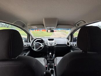 FORD ECO SPORT 1.6 FREESTYLE. Recibo vehículos de menor y mayor valor.