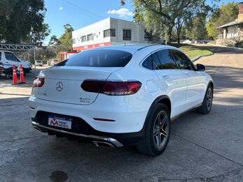 MERCEDES BENZ GLC 300 COUPE. Recibo vehículos.