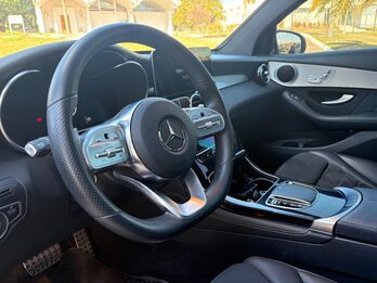 MERCEDES BENZ GLC 300 COUPE. Recibo vehículos.