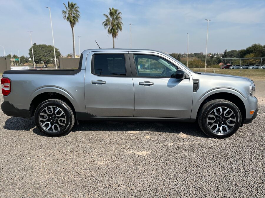 FORD MAVERICK LARIAT HIBRIDA 4X2 AT- LARIAT 4X4 AT - XLT 4X2.