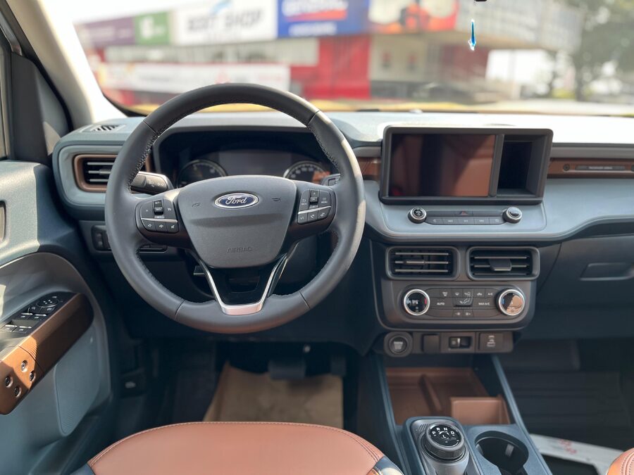 FORD MAVERICK LARIAT HIBRIDA 4X2 AT- LARIAT 4X4 AT - XLT 4X2.