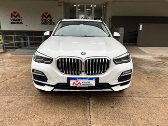 BMW X 5 40I XDRIVE M SPORT. Recibo vehículos.