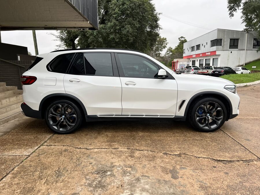 BMW X 5 40I XDRIVE M SPORT. Recibo vehículos.