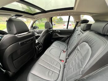 BMW X 5 40I XDRIVE M SPORT. Recibo vehículos.