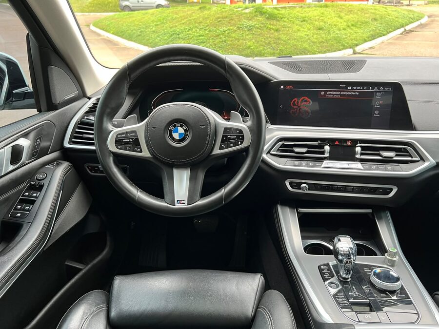 BMW X 5 40I XDRIVE M SPORT. Recibo vehículos.