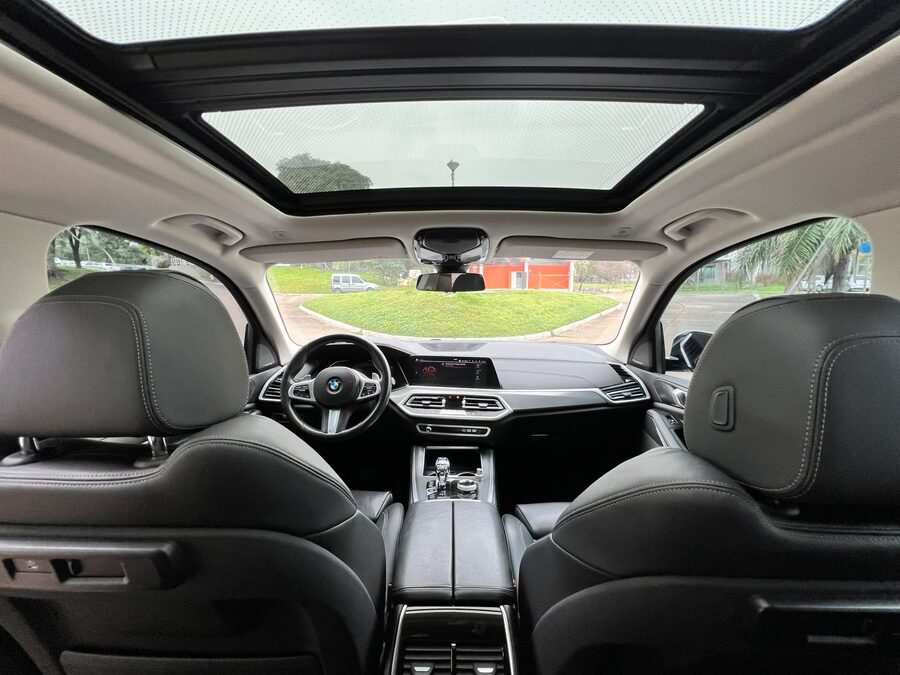 BMW X 5 40I XDRIVE M SPORT. Recibo vehículos.