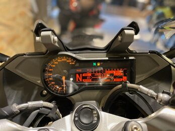 Bmw R1200 Rs. Recibo vehículos de menor y mayor valor.