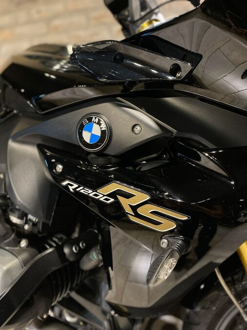 Bmw R1200 Rs. Recibo vehículos de menor y mayor valor.