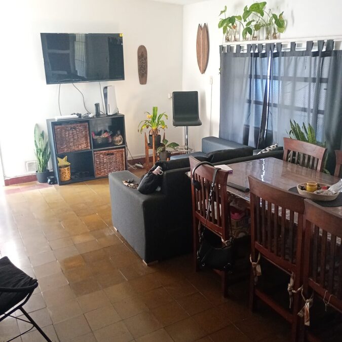 VENDO CASA CALLE PROVINCIAS UNIDAS