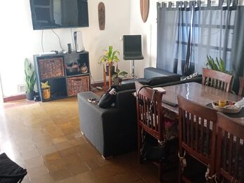 VENDO CASA CALLE PROVINCIAS UNIDAS