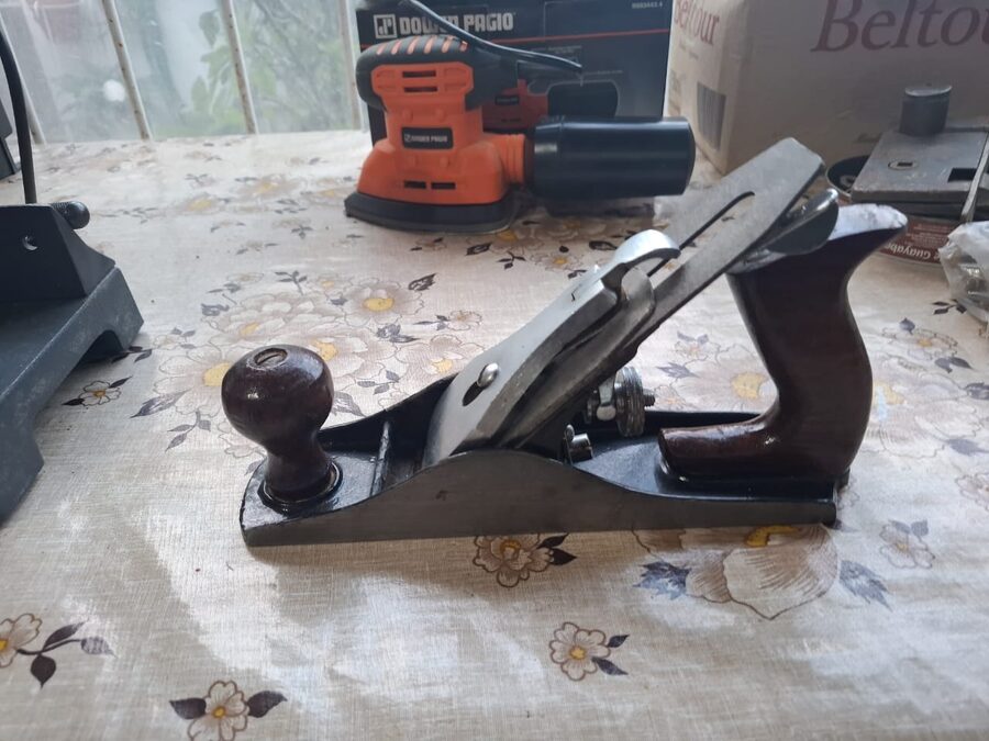 Cepillo manual FOCA para madera plano