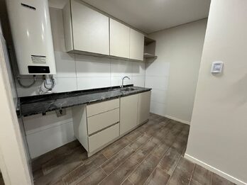 En alquiler departamento monoambiente zona centro !