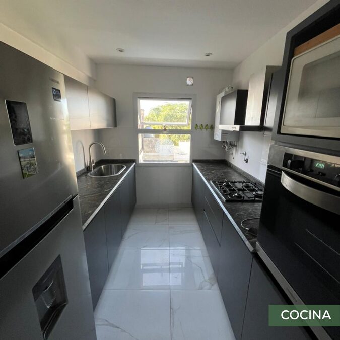 TRÍPLEX EN VENTA CON VISTA AL RÍO - ZONA THOMPSON
