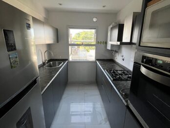 TRÍPLEX EN VENTA CON VISTA AL RÍO - ZONA THOMPSON