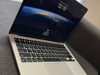MACBOOK AIR M1 Como Nueva