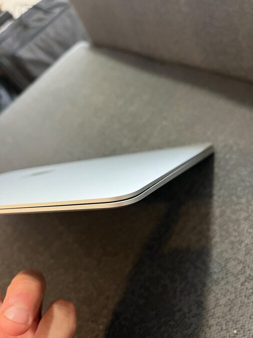 MACBOOK AIR M1 Como Nueva