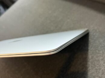 MACBOOK AIR M1 Como Nueva