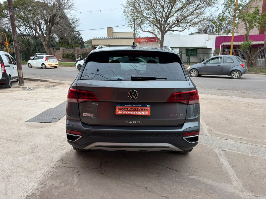 TAOS 1.4TSI Highline Tiptronic-2022