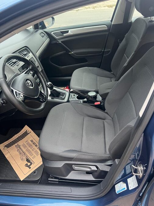 VOLKSWAGEN GOLF 1,6L TRENDLINE 2015