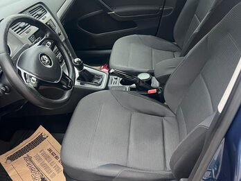 VOLKSWAGEN GOLF 1,6L TRENDLINE 2015
