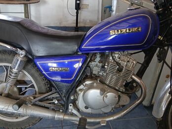 moto suzuki AX 100 mod 2015