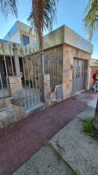 CASA ZONA COLEGIO CRISTO REDENTOR