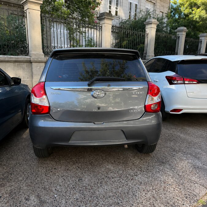 TOYOTA ETIOS 1.5 XLS 5P M/T - AÑO 2.014
