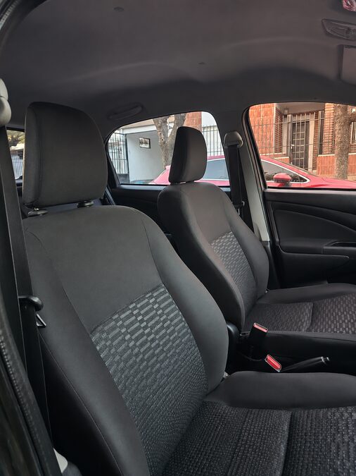 TOYOTA ETIOS 1.5 XLS 5P M/T - AÑO 2.014