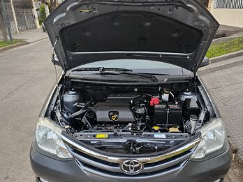 TOYOTA ETIOS 1.5 XLS 5P M/T - AÑO 2.014