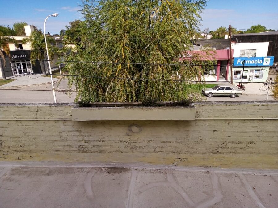 VENDO DEPARTAMENTO PLANTA ALTA MUY LINDA ZONA ,TRANQUILA Y COMERCIAL