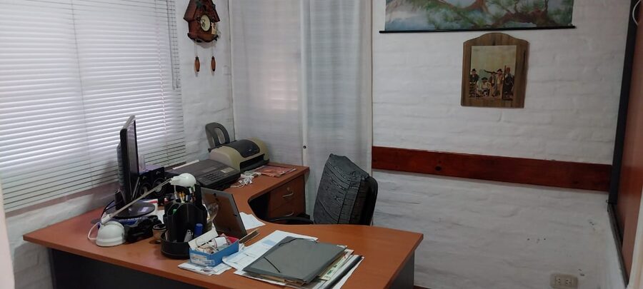 VENDO DEPARTAMENTO PLANTA ALTA MUY LINDA ZONA ,TRANQUILA Y COMERCIAL