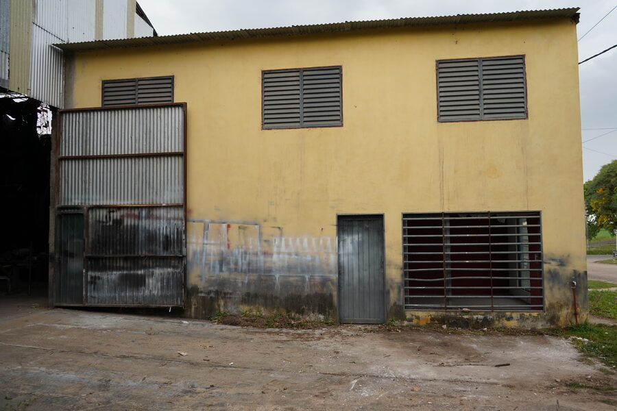 Galpon zona Base Aerea