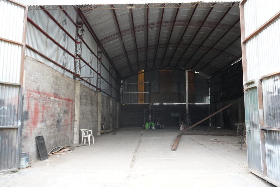 Galpon zona Base Aerea