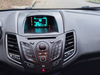 FORD FIESTA KINETIC