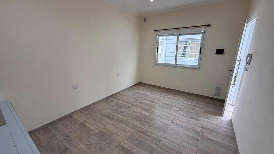 EN VENTA DEPARTAMENTO A ESTRENAR, 1 DORM SOBRE AV RAMIREZ AL 4700, IDEAL P/INVERSION.