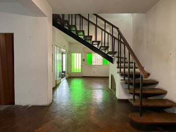 Casa dentro de Bv calle Victoria 481.-