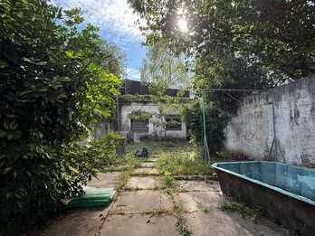 Casa dentro de Bv calle Victoria 481.-