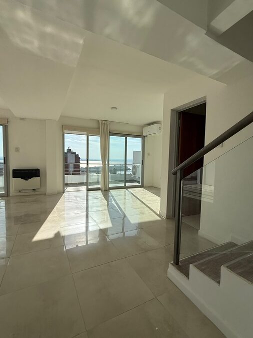 Penthouse zona parque, hermosa vista.-