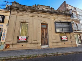 ✅VENDO U$S 200.000 CASA A RECICLAR ZONA PLAZA SÁENZ PEÑA 840 m2🔥🔥