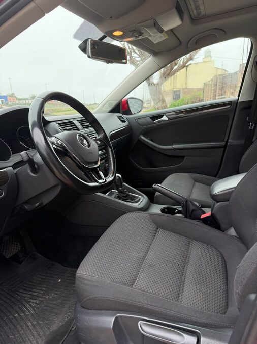 VOLKSWAGEN VENTO 2.5 IMPECABLE