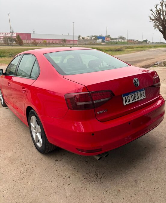 VOLKSWAGEN VENTO 2.5 IMPECABLE