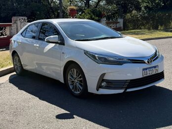 VENDO COROLLA 2017