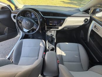 VENDO COROLLA 2017