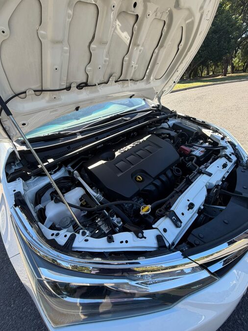 VENDO COROLLA 2017