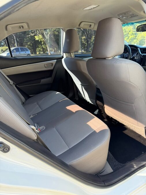 VENDO COROLLA 2017